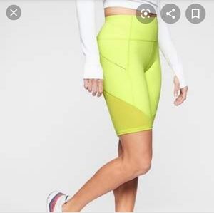 Athleta contender 9 inch short